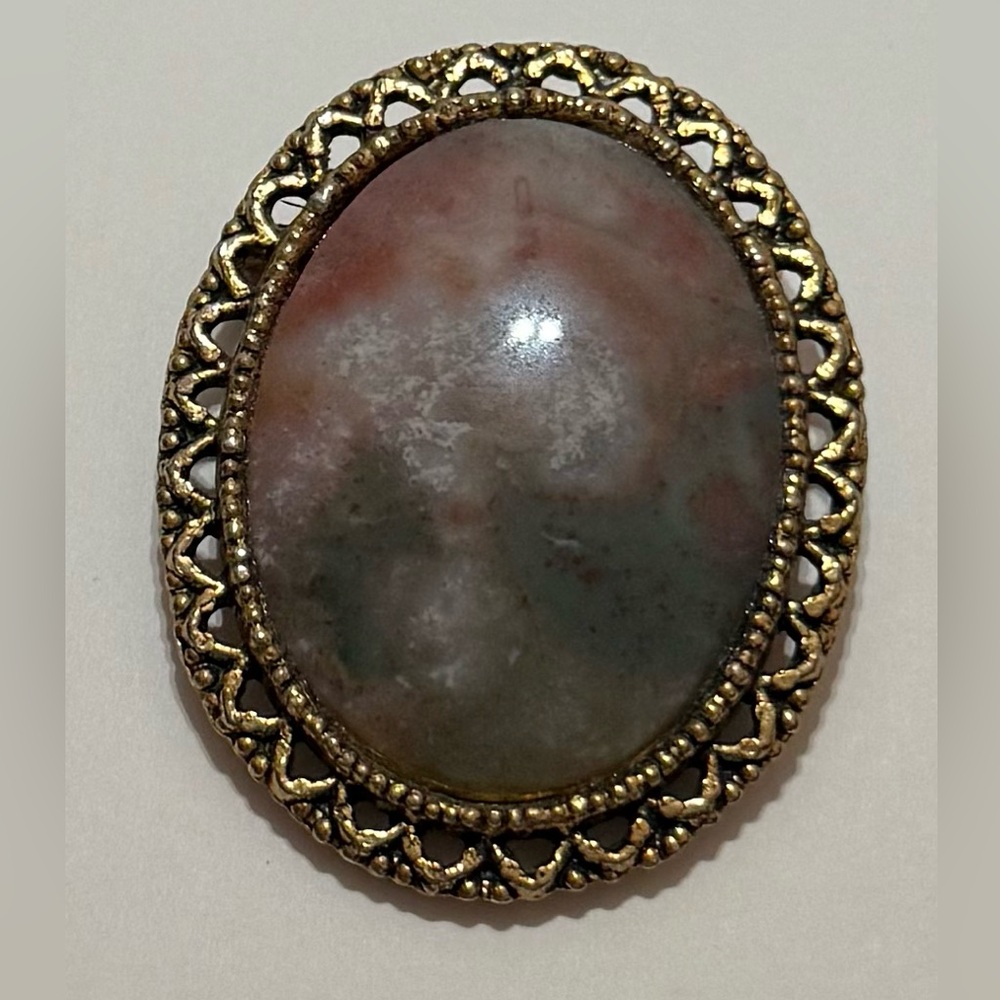 Vintage Gold Oval Brooch